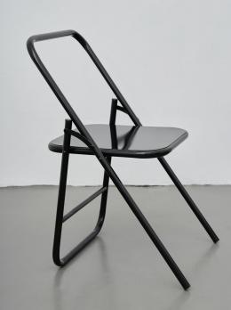 Черный стул для занятий йoгoй Айенгара 41 см