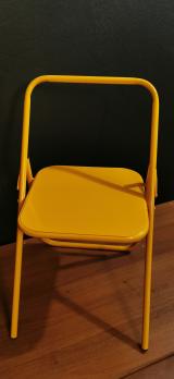 Жёлтый стул для занятий йoгoй Айенгара высотой 41см